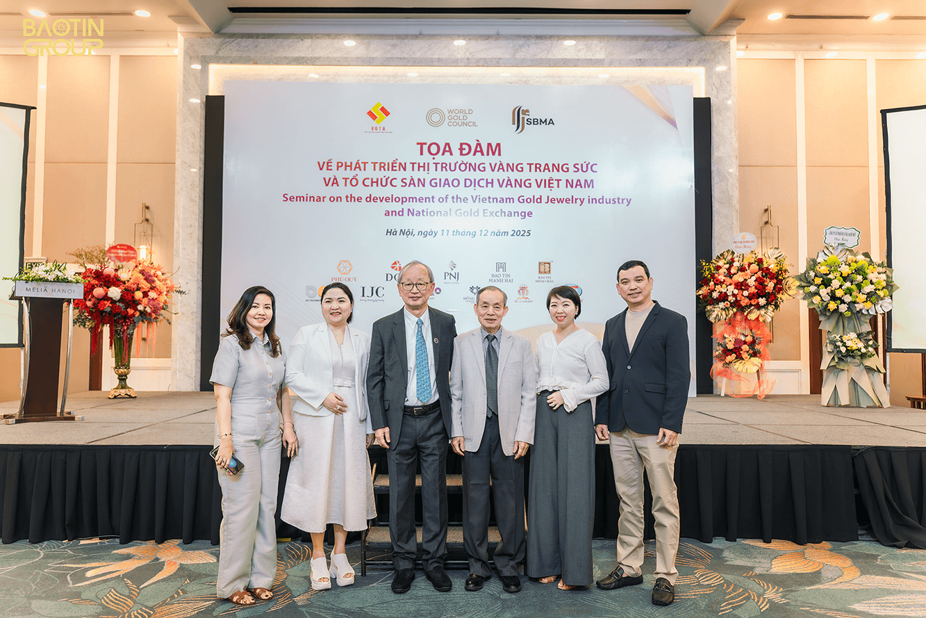 Hanoi Vietnam Delegation Trip 105