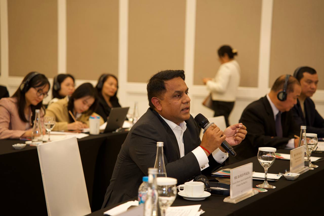 Hanoi Vietnam Delegation Trip 108